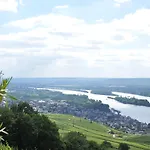 Rebenhaus *
